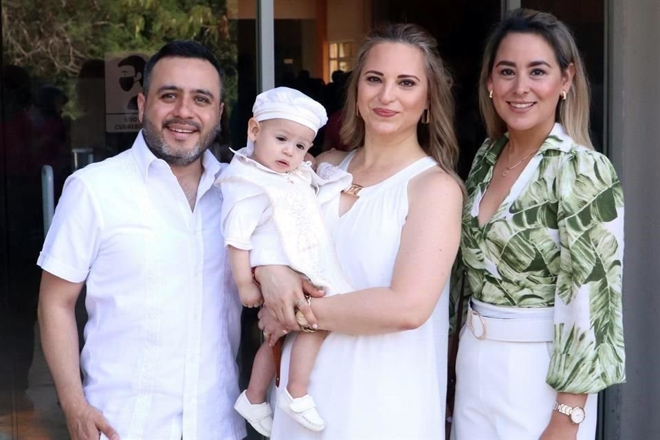 Mario Israel Núñez Carboney, Marissa Quintanilla Cano, Mariano Núñez Ortega y Tania Ortega de Núñez