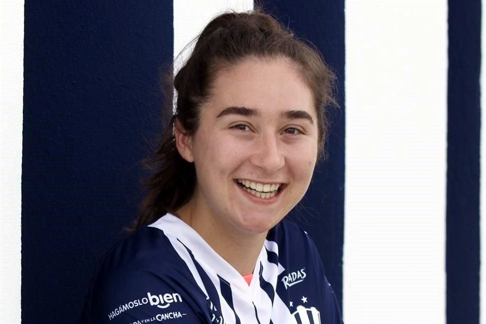 La mediocampista Silvana Flores jugará en Rayadas, después de estar cuatro años en clubes europeos.