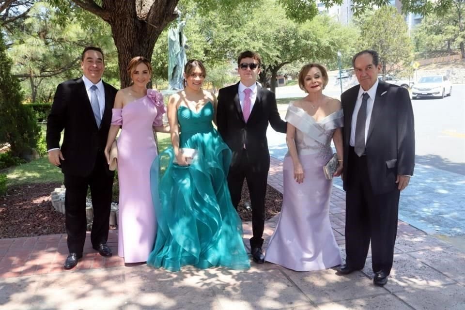 Ricardo Villarreal, Cecilia de Villarreal, Cecilia Villarreal, Ricardo Villarreal Jr, Lety de Villarreal y Óscar Villarreal