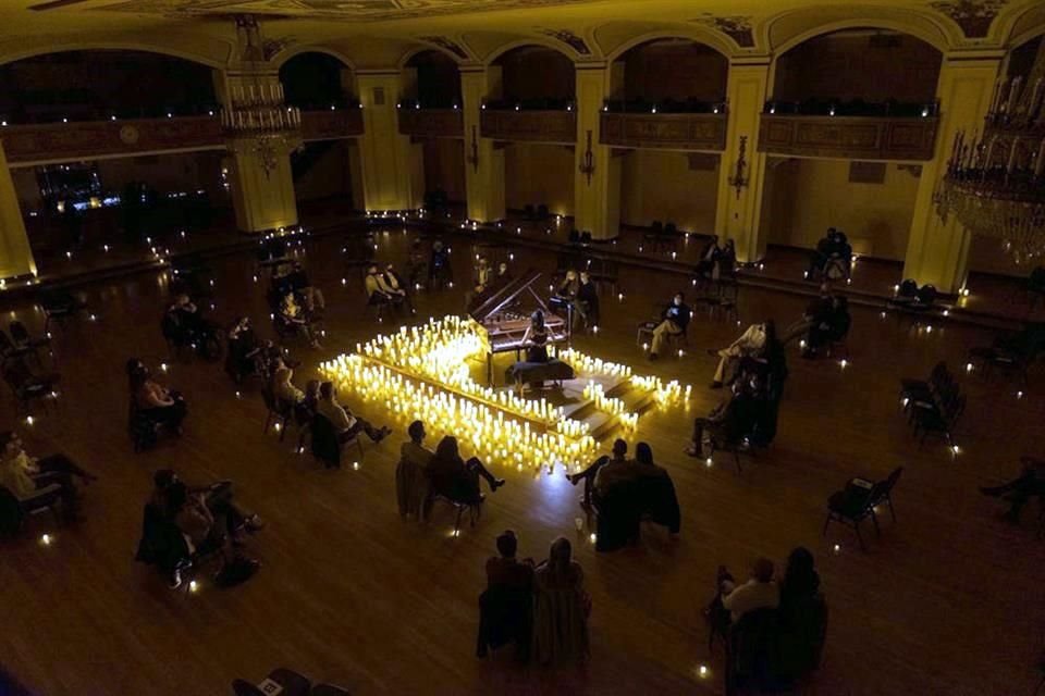 Los conciertos Candlelight de Fever buscan ser una memorable experiencia multisensorial.