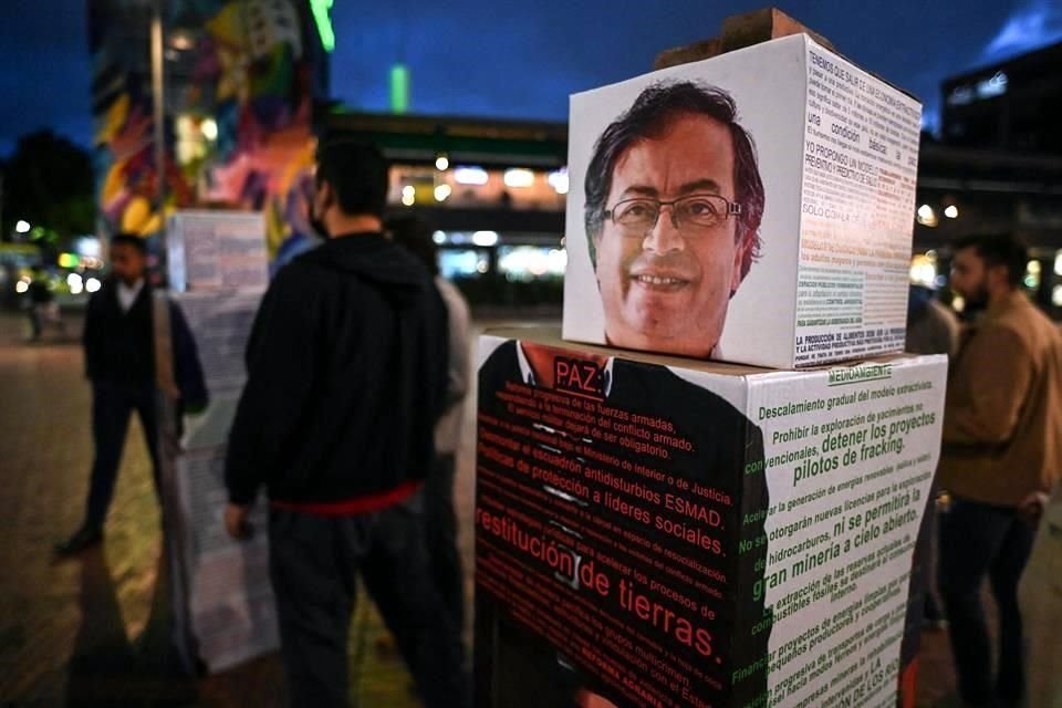 Propaganda a favor de Gustavo Petro en Bogotá.