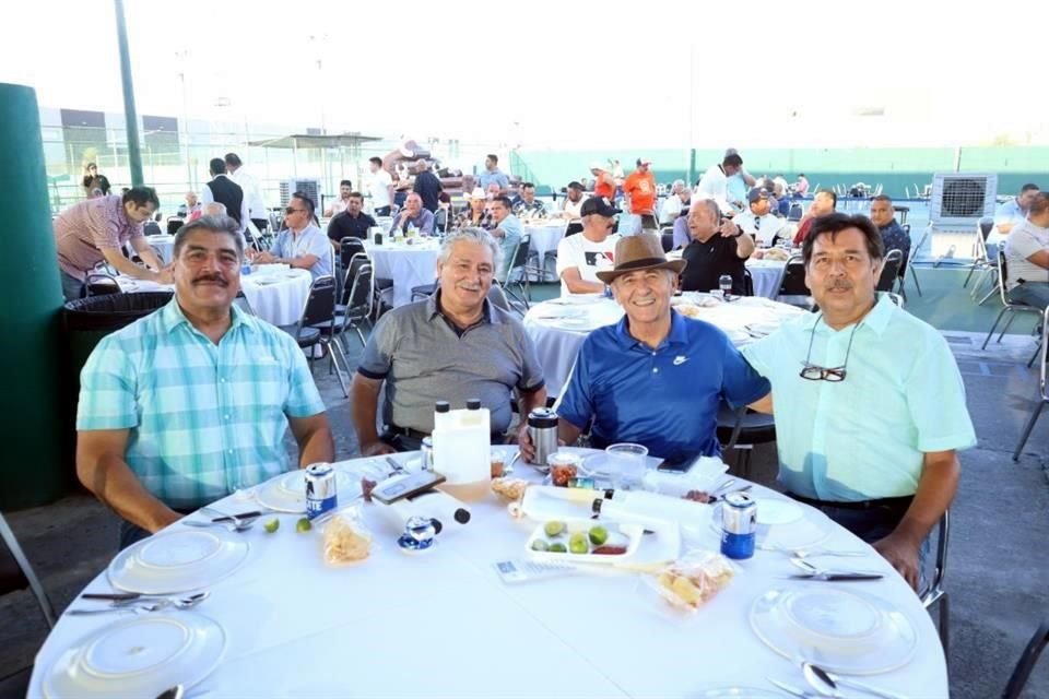 Roberto Madrigal, Pepe Estrada, Javier Monzón y Sergio Rincón