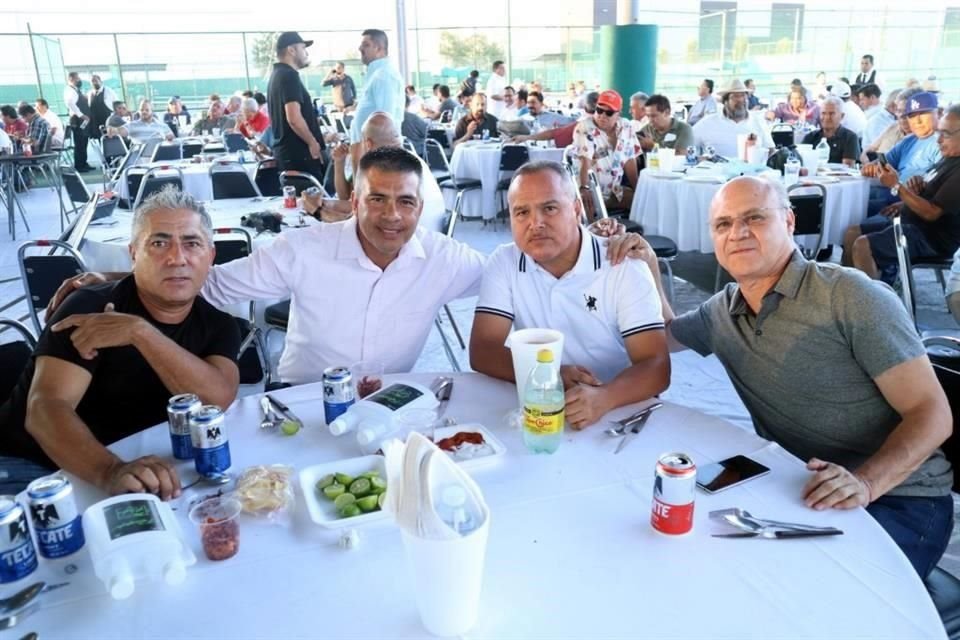 Dámaso Hernández, Edgar Martínez, Guadalupe Partida y Juan José Velázquez