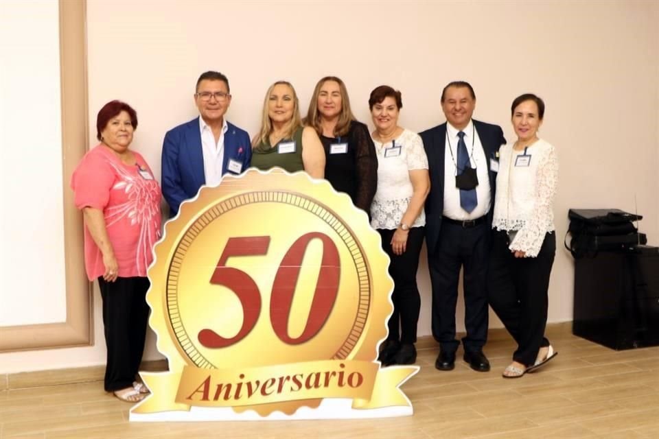 Myrna Elba Gómez, César Villanueva, Sandra Arely Madrigal, María de los Ángeles González, Enedina Martínez, Alberto Hernández y Sandra Luz Benavides