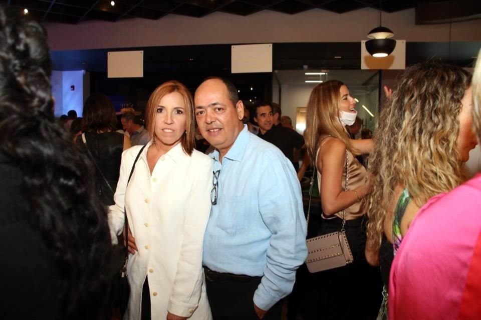 Patricia Kavande y Francisco Zertuche González