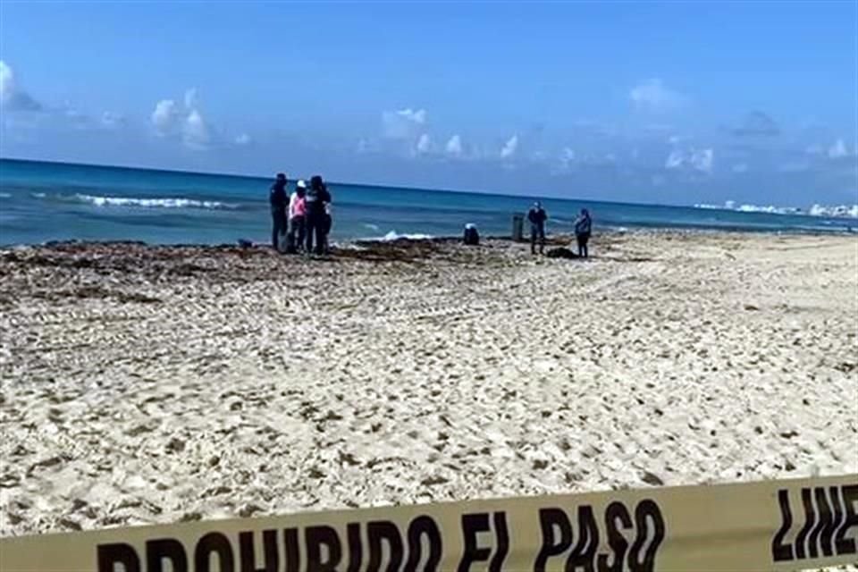 El hombre, presuntamente ahogado, fue hallado en una playa de Cancún, en Quintana Roo.