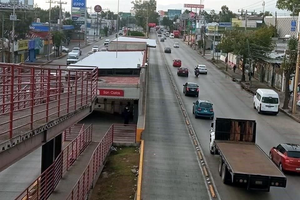 Alrededor de las 00:00 horas de este jueves, la Vía José López Portillo, en Ecatepec, fue liberada por manifestantes que bloqueaban por denuncias de abuso en kínder.