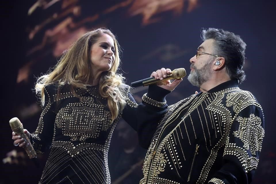 Lucero y Mijares se presentaron con su gira Hasta Que Se Nos Hizo, en el Auditorio Citibanamex.