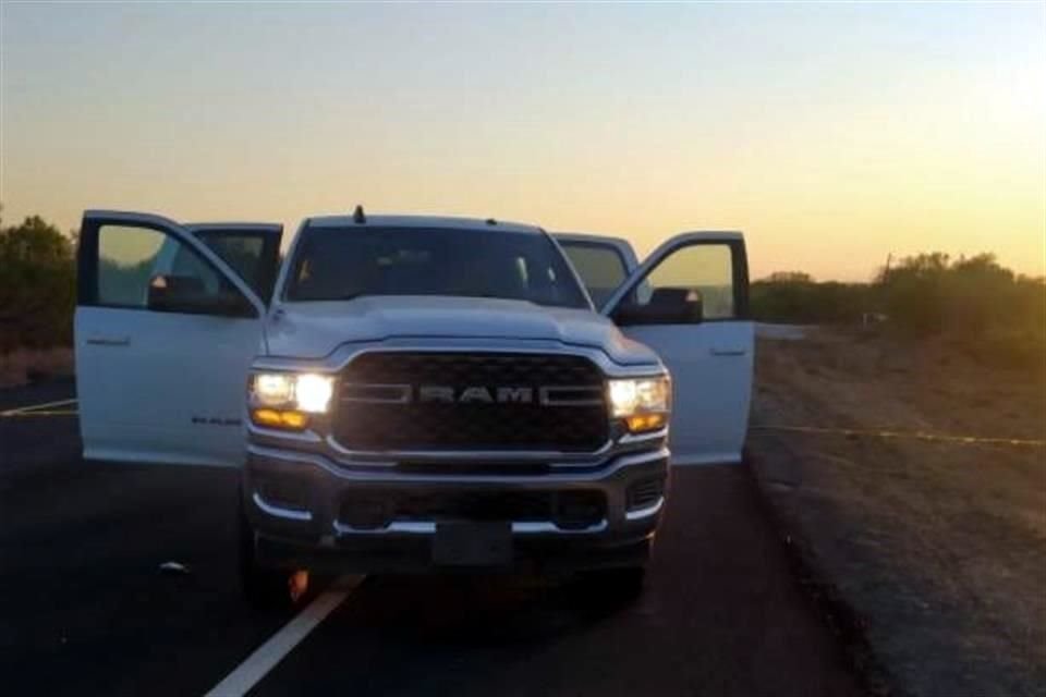 Ee localizaron abandonadas Chevrolet Tahoe y una Dodge Ram blindadas, que dejaron los delincuentes.