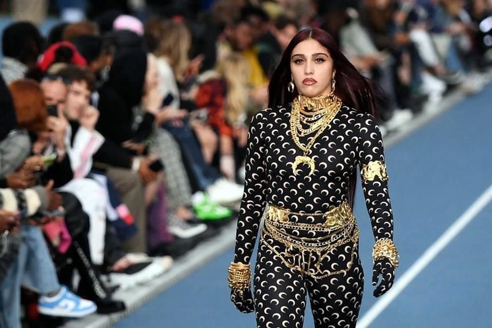 Lourdes Leon, hija de Madonna, dio su siguiente gran paso en su carrera como modelo: participar en la Semana de la Moda de París.