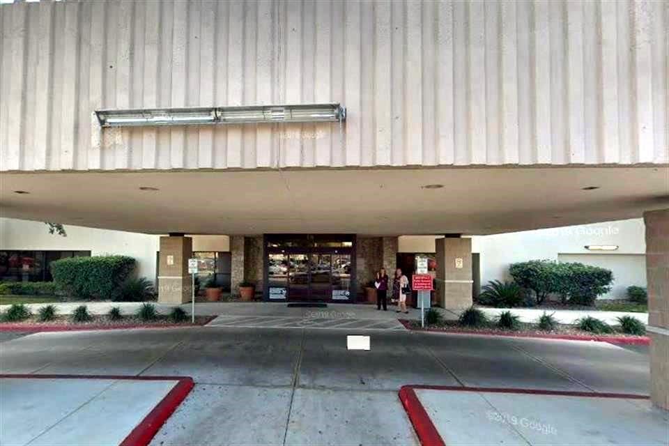 Los dos mexicanos están deshidratados y reciben atención médica en el Texas Vista Medical Center, en San Antonio.