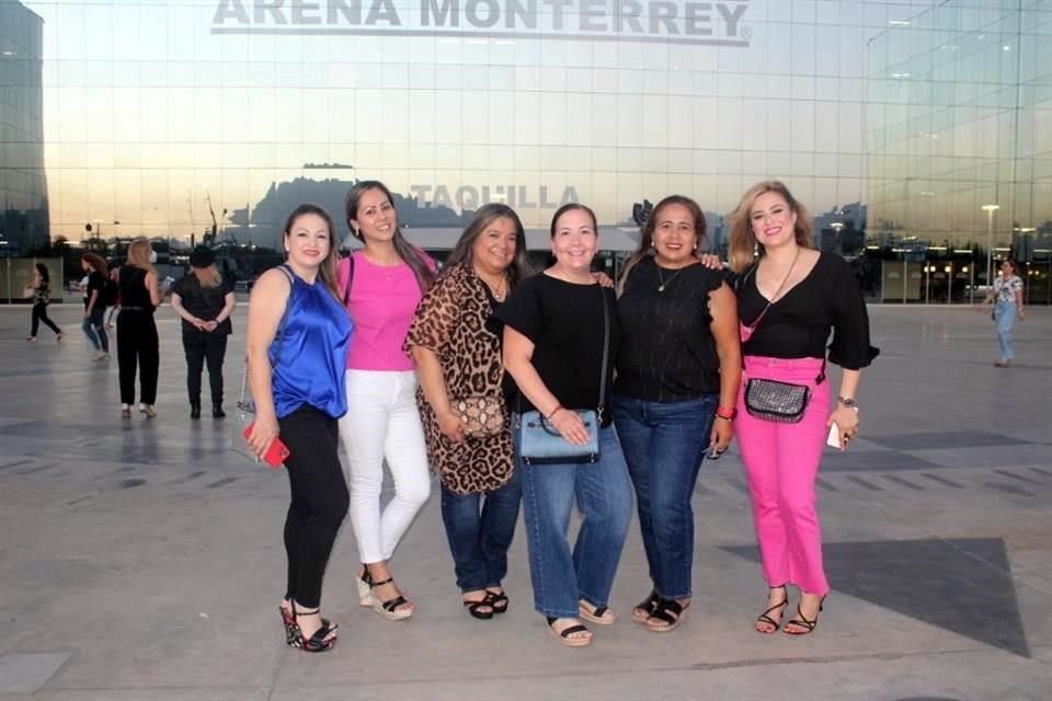 Claudia Treviño, Gloria Rodríguez, Claudia Ramírez, Karla Salinas, Ángeles Guerrero y Ana Cristina Aguillón