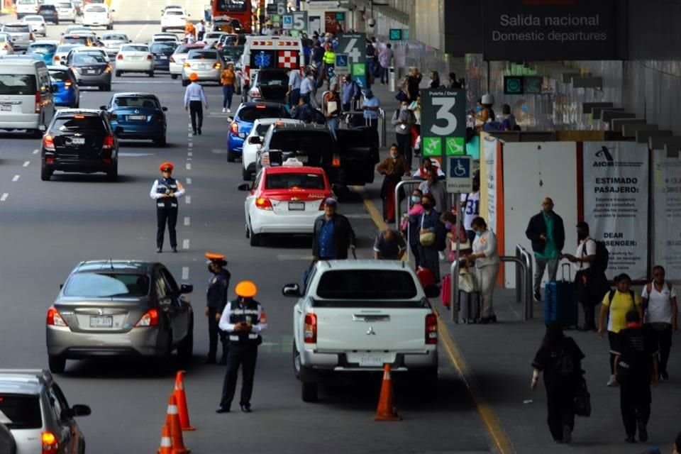 Desde 2021, la Administración Federal de la Aviación de los Estados Unidos degradó a México a la Categoría 2 del Programa de Evaluación de Seguridad Operacional de la Aviación Internacional.