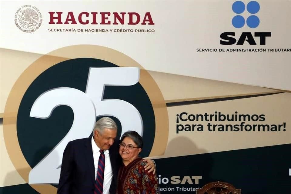 El Presidente habló sobre su estrategia para contener la inflación, durante la conmemoración del 25 aniversario del SAT.