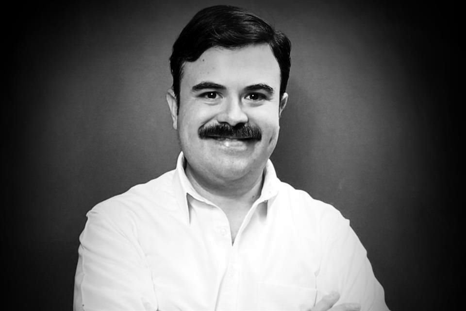 Antonio Luna Abundis, profesor de Gestión de Diseño Gráfico y de Desarrollo y Gestión de Marcas en la UdeG.
