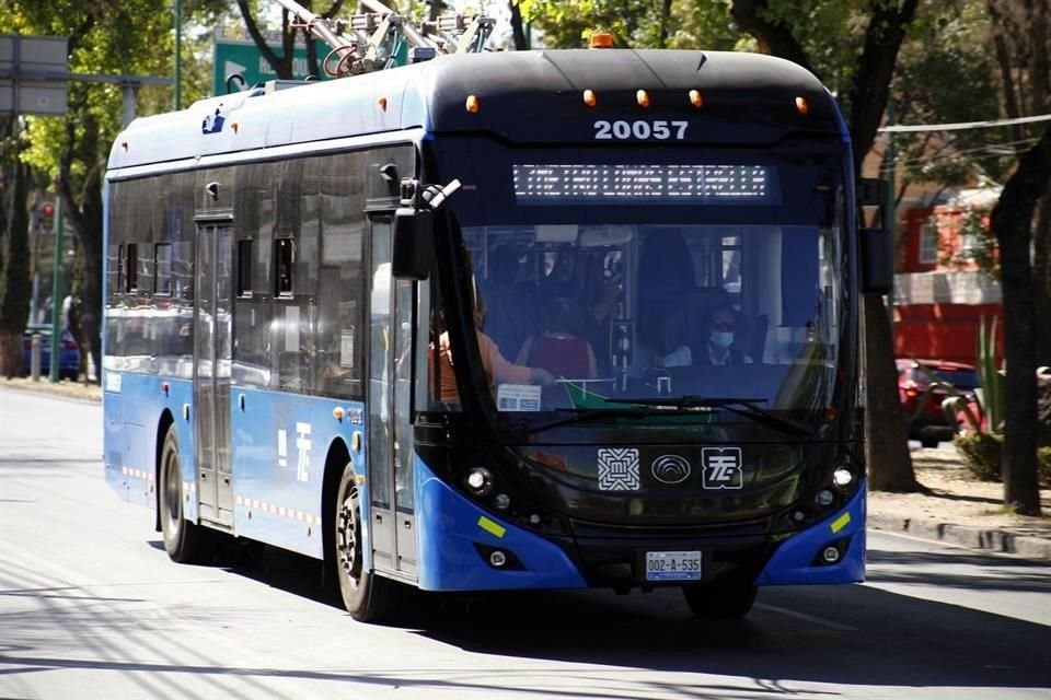 El Sistema de Transportes Eléctricos informó que los Trolebuses se unieron al transporte alterno para suplir falta de Líena 12 del Metro.