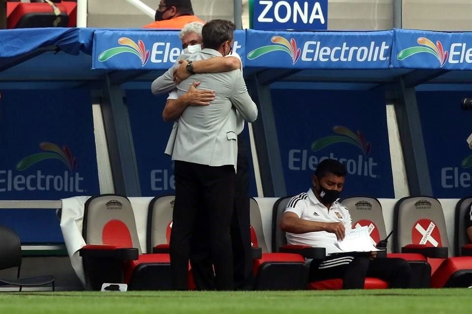 'Tuca' podría haber dirigido su último partido en México.