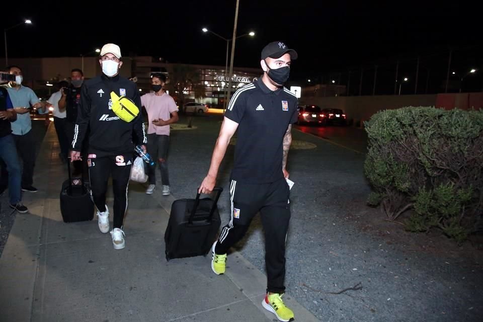 Tigres llegó pasada la media noche a Monterrey.