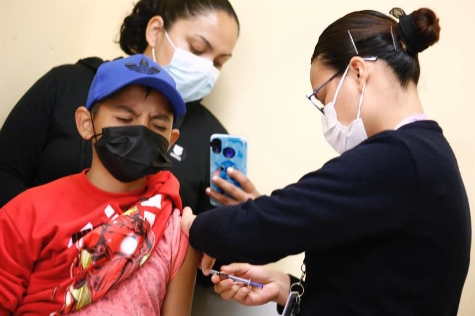 'Cualquier niño que tenga nueve años cumplidos o cualquier rezagado que tenga 10 o 11 años, que no se haya vacunado antes', indicó.