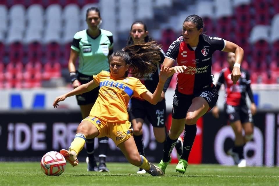 Tigres Femenil no pudo en su visita al Estadio Jalisco y tuvo un estreno para el olvido.