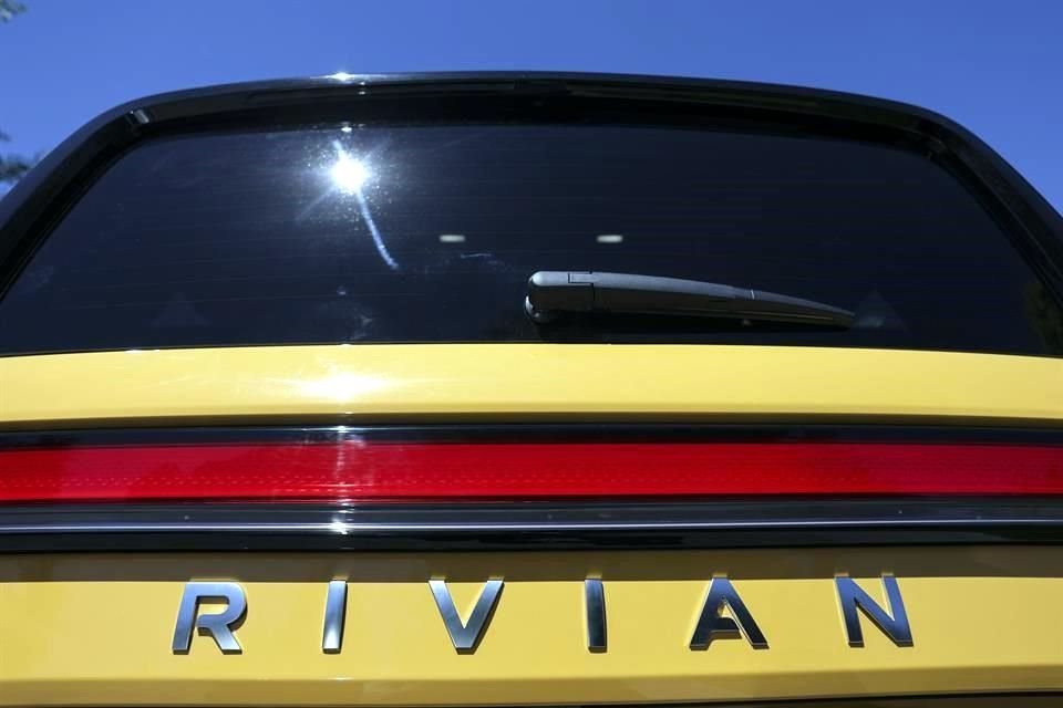 Rivian está a punto de unirse a muchas empresas estadounidenses en la reducción de sus operaciones ante el creciente riesgo de recesión.