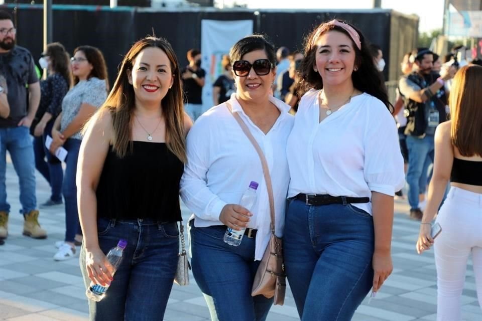 Marilú Morin, Carmen Torres y Frida Soto