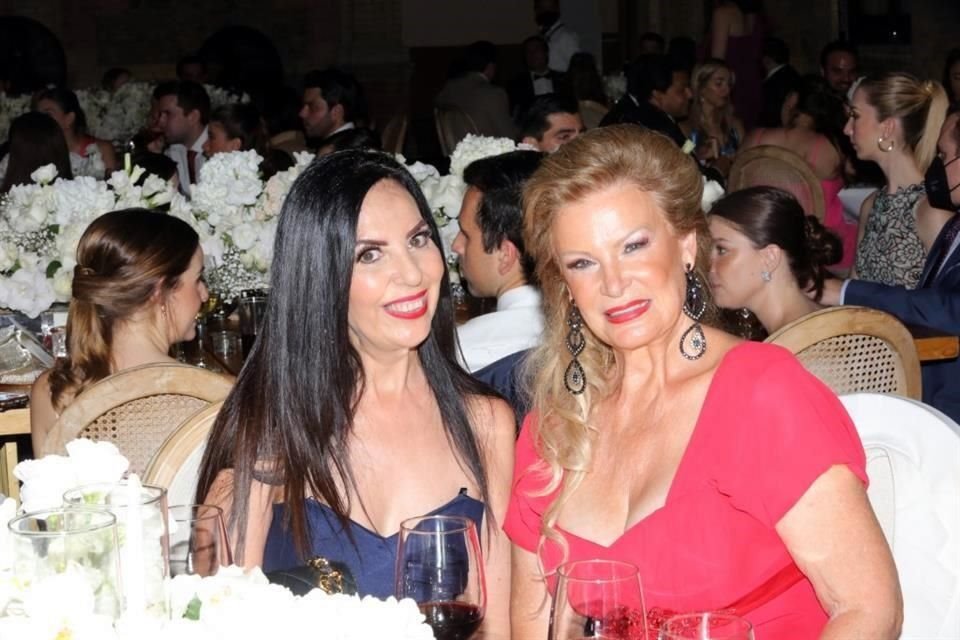 Liz Cantú y María Elena Bolson