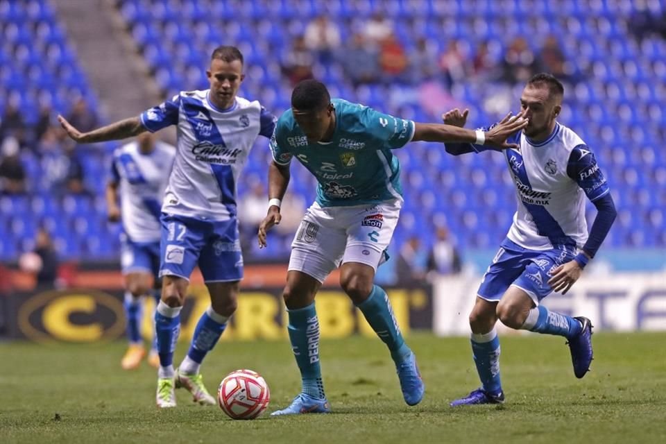 León y Puebla repartieron unidades con el empate en el Cuauhtémoc.