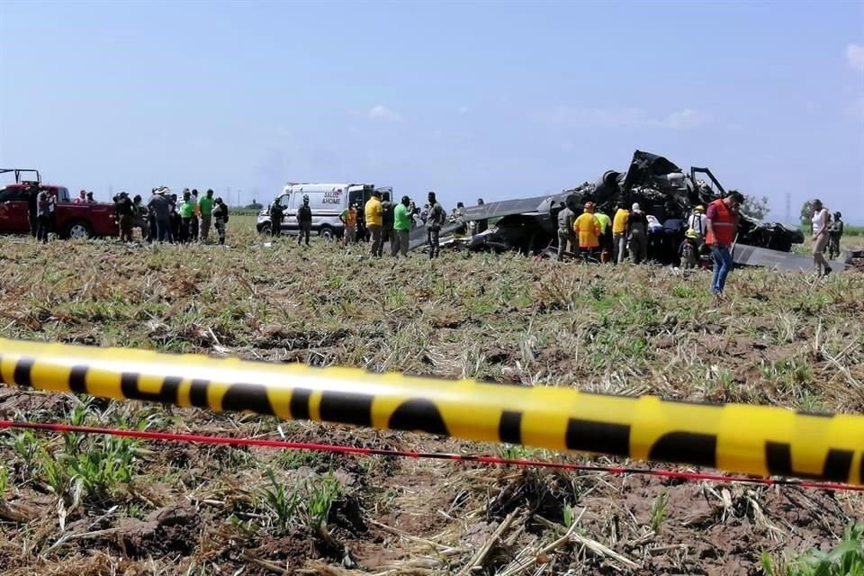 El saldo fue de 14 marinos muertos y un oficial herido. La Semar iniciará una investigación, informó el Presidente López Obrador.