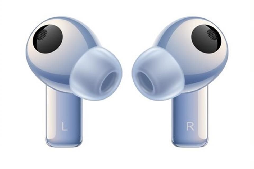 En cada audífono hay un diafragma plano para producir agudos, así como un driver dinámico de cuatro magnetos para las frecuencias medias y bajas.