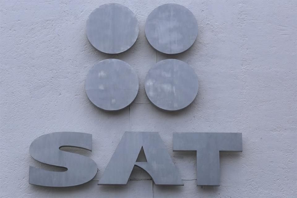 La Corte anuló una reforma de 2020 que permitía al SAT usar su base de datos para prestar servicios de verificación de identidad a empresas.