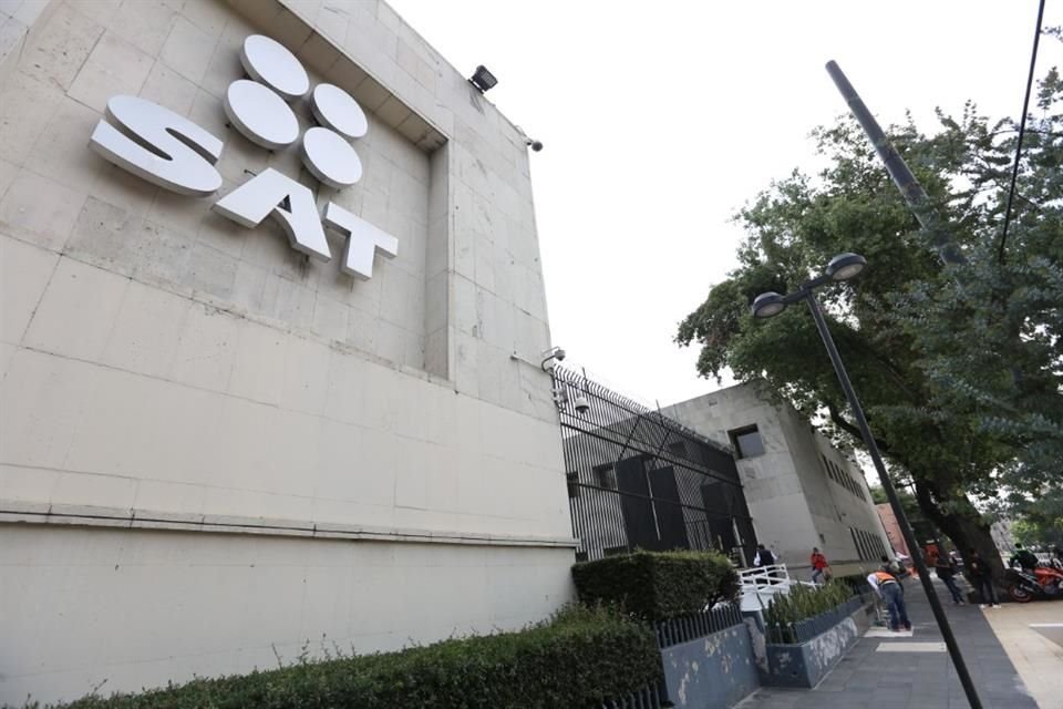 Hacienda aseguró que el rezago de citas en el SAT se acabará este año gracias.