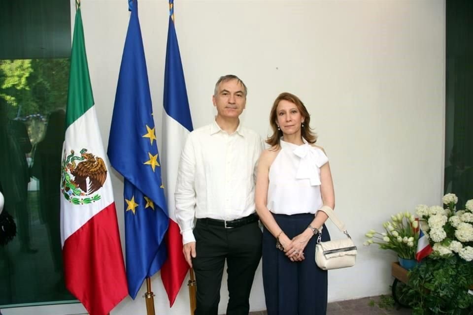 Geraldina Villarreal de Saltón y Marcos Saltón