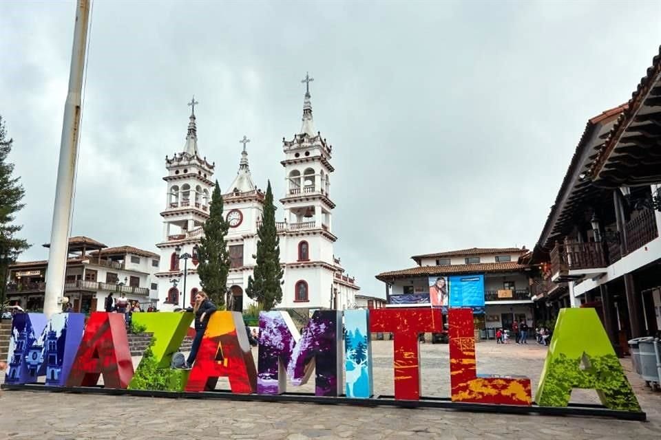 Con las vacaciones, la afluencia al Pueblo Mágico ha mejorado.