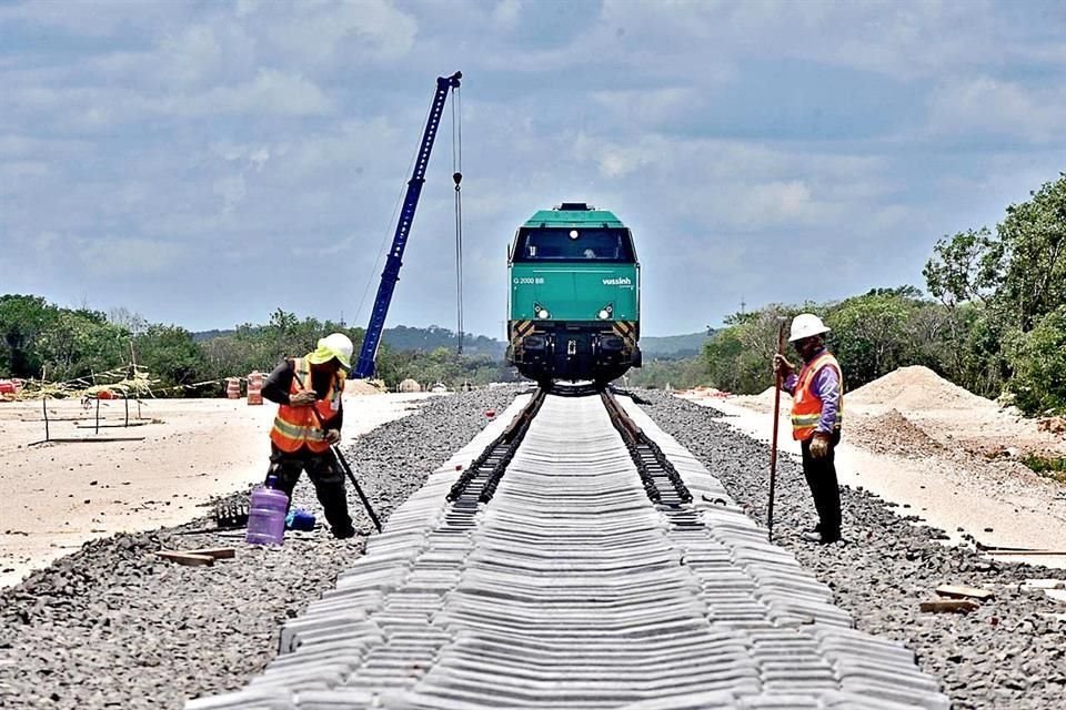 El Presidente Andrés Manuel López Obrador decretó la 'ocupación temporal inmediata' de 8 inmuebles privados necesarios para las obras del Tren Maya.