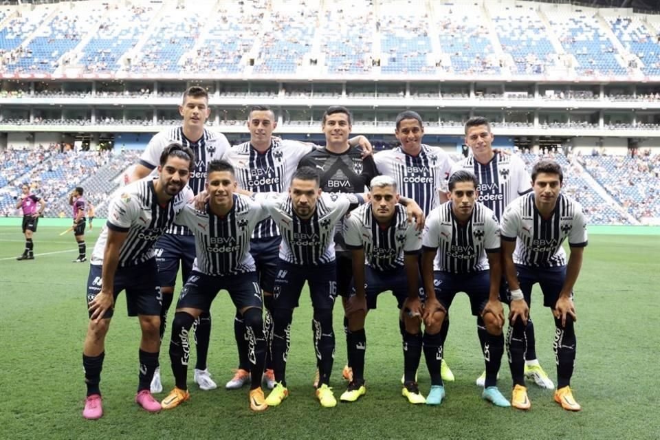 Así saltaron los Rayados al partido.