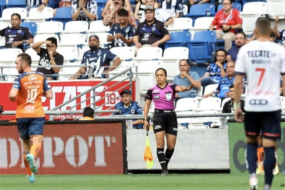 Repasa las acciones del primer tiempo en el Rayados-Puebla.