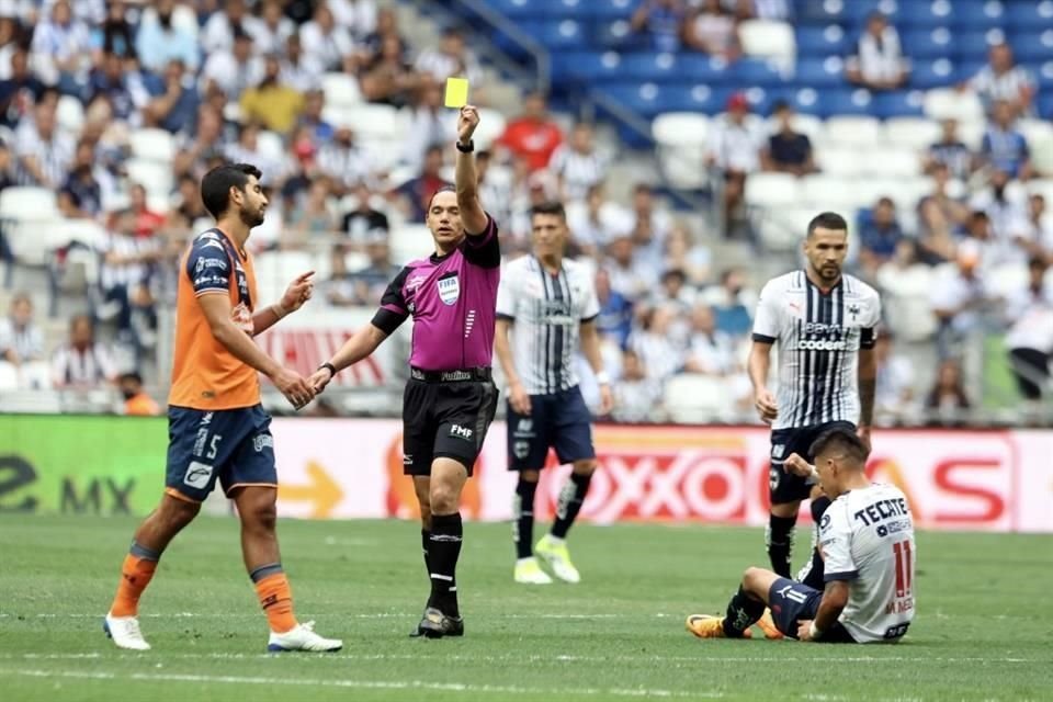 Repasa las acciones del primer tiempo en el Rayados-Puebla.