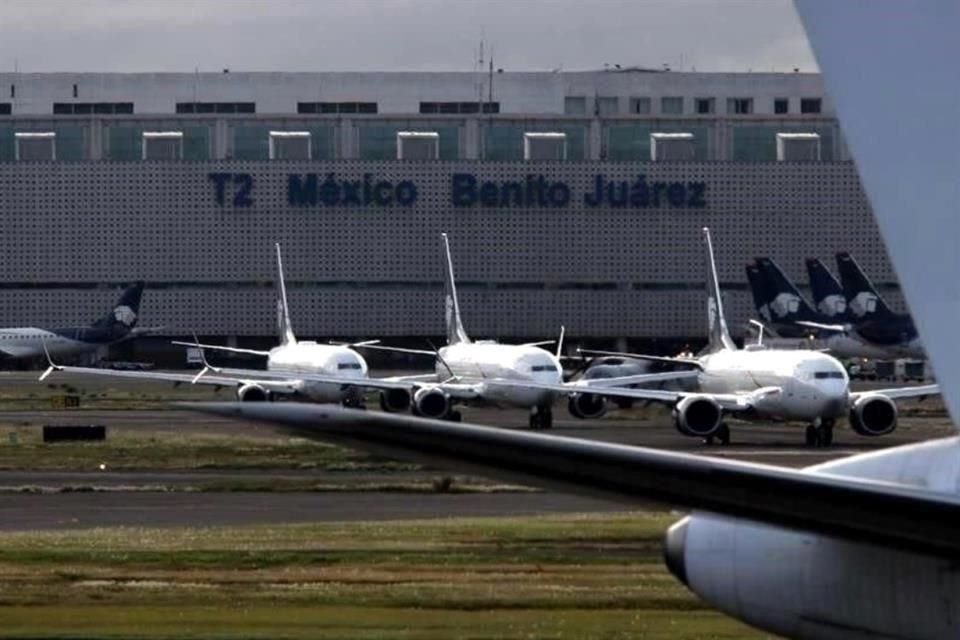 Un helicóptero Bell 206 modelo Jet Ranger fue presuntamente robado de un hangar del AICM, desde donde proveía servicios de taxi aéreo.