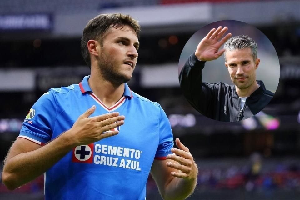 Santiago Giménez llega al Feyenoord, donde Robin van Persie se desempeña como el entrenador de delanteros.