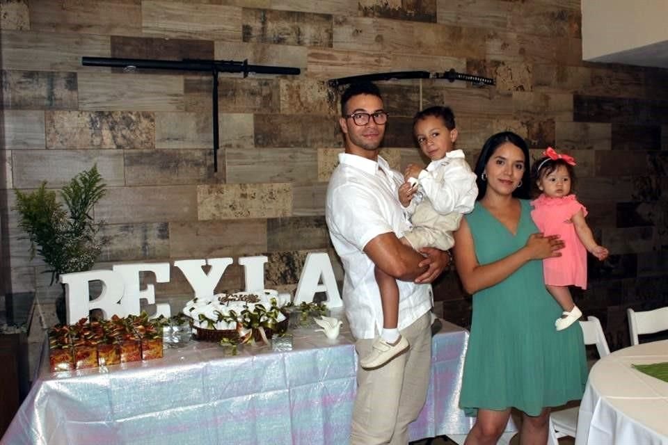 Nadir Ali González Puerto, Reylan González Blanco, Blanca Yamileth Blanco Villagrán y Camila Athenea González Blanco