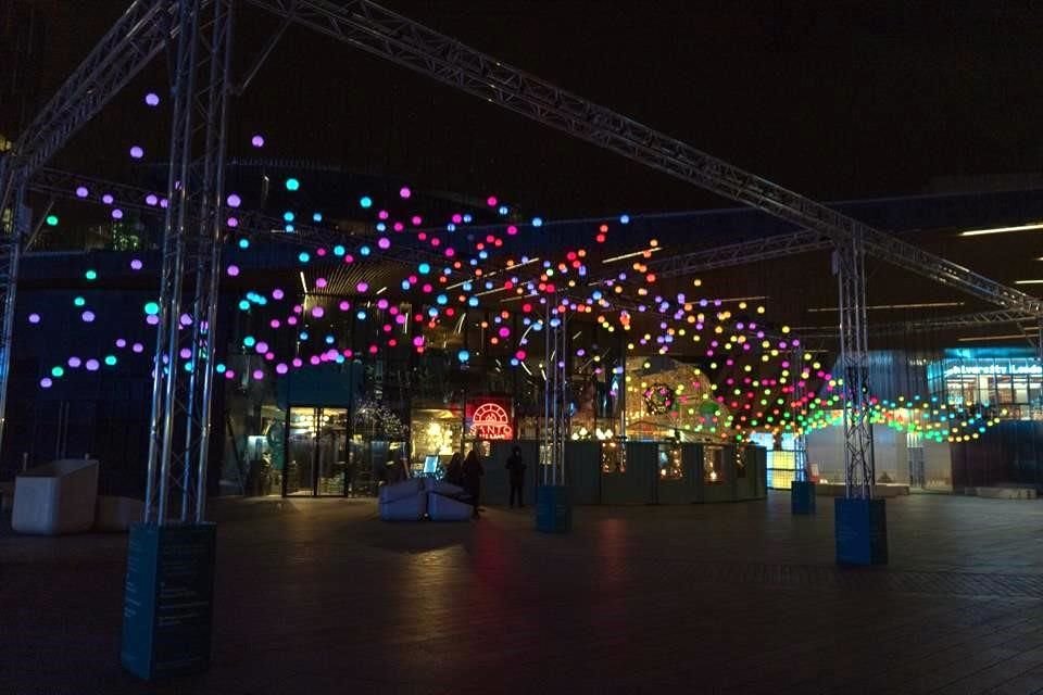 La instalación es el resultado de una colaboración con Arte Abierto, el espacio artístico de Artz Pedregal.