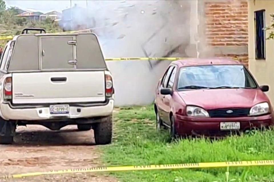 La explosión ocurrió al abrir la puerta de una vivienda, donde se había reportado un cuerpo desmembrado.