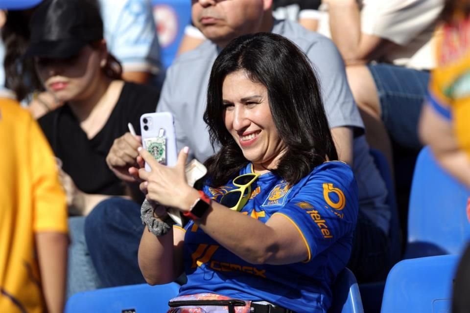 La afición de Tigres esperaba ver el tercer triunfo seguido en casa de sus felinos, el quinto al hilo en el torneo.