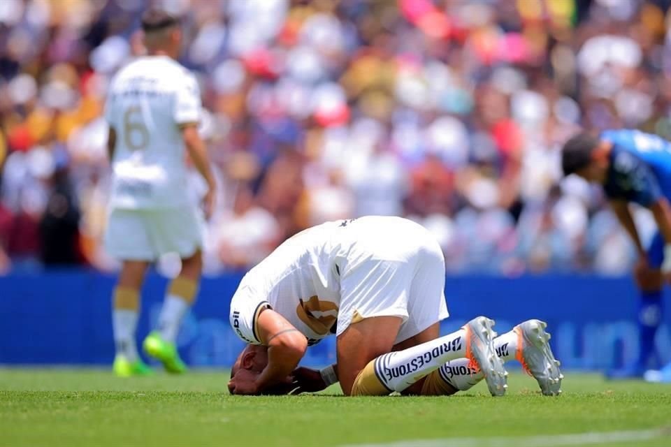 El lamento de Freire tras el gol en contra.