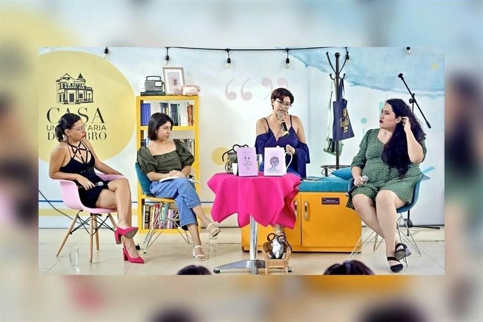 Iveth Luna Flores (izq.) y Merari Lugo Ocaña (der.) presentaron sus poemarios en la tradicional Escuela de Verano que anualmente organiza la UANL.