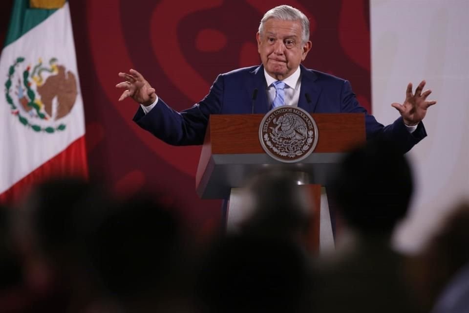 La dependencia entre los socios del T-MEC es mutua, dijo AMLO. ¿Qué harían si autopartes?, cuestionó.