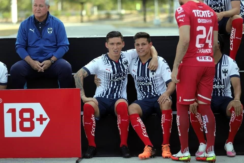 Rayadas, Rayados y Raya2 posaron este martes para sus respectivas fotos oficiales del Apertura 2022, en una sesión en la explanada del Estadio BBVA.