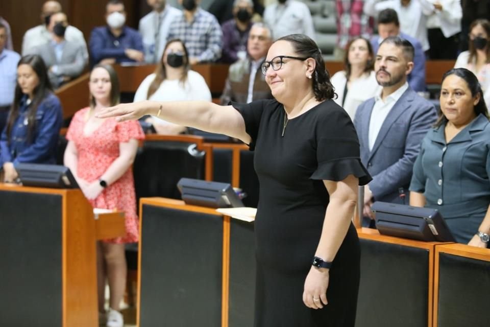 Luz del Carmen Godínez tomó protesta como nueva titular de la Comisión Estatal de Derechos Humanos.