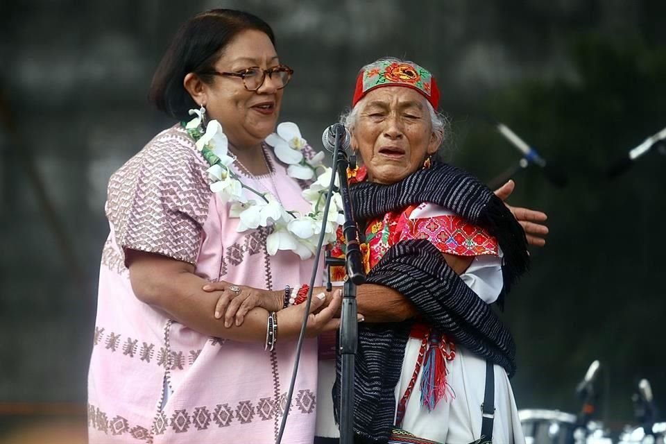 Hoy inicia la Feria VIII Fiesta de las Culturas Indígenas, Pueblos y Barrios Originarios de la Ciudad de México, que se llevará a cabo del 5 al 21 de agosto, en el Zócalo capitalino.